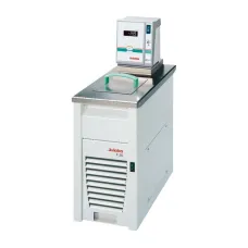 Термостат охлаждающий Julabo F25-EH, объем ванны 4,5 л, мощность охлаждения при 0°C - 0,2 кВт (Артикул 9118625)