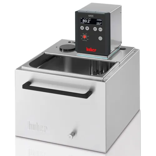 Термостат нагревающий Huber KISS 215B, температура (-30) 25...200 °C, объем ванны из нерж.стали 15 л (Артикул 2058.0004.98)