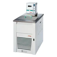 Термостат охлаждающий Julabo F32-EH, объем ванны 8 л, мощность охлаждения при 0°C - 0,39 кВт (Артикул 9118632)