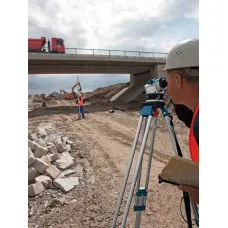Комплект оптический нивелир Bosch GOL 20 D штатив рейка - 3 в 1