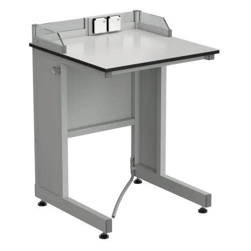 Стол ученический с бортиком и розетками 600х600х840, раб. поверхность - LABGRADE